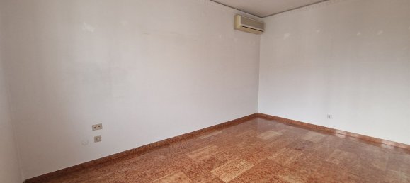 5 rooms Apartment in Chioggia, Italy No. 143090 12