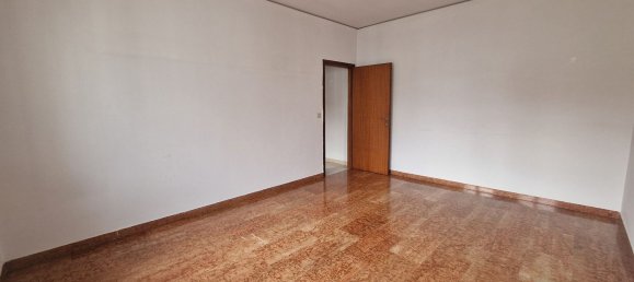 5 rooms Apartment in Chioggia, Italy No. 143090 4