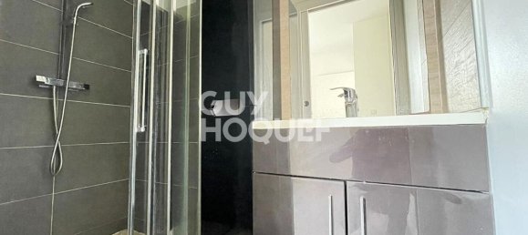 2 bedrooms Apartment in Seine-Saint-Denis, France No. 186343 8