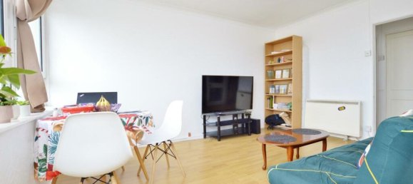 1 bedroom Apartment in Barking, United Kingdom No. 12496 2