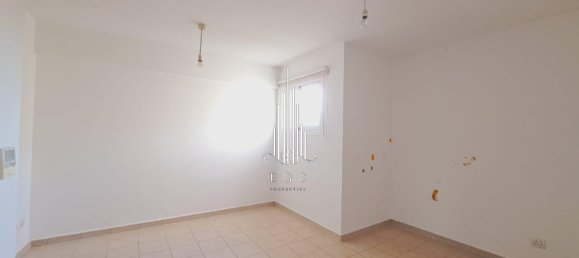 Вилла с 5 спальнями в Халифа-Сити, ОАЭ № 32715 23