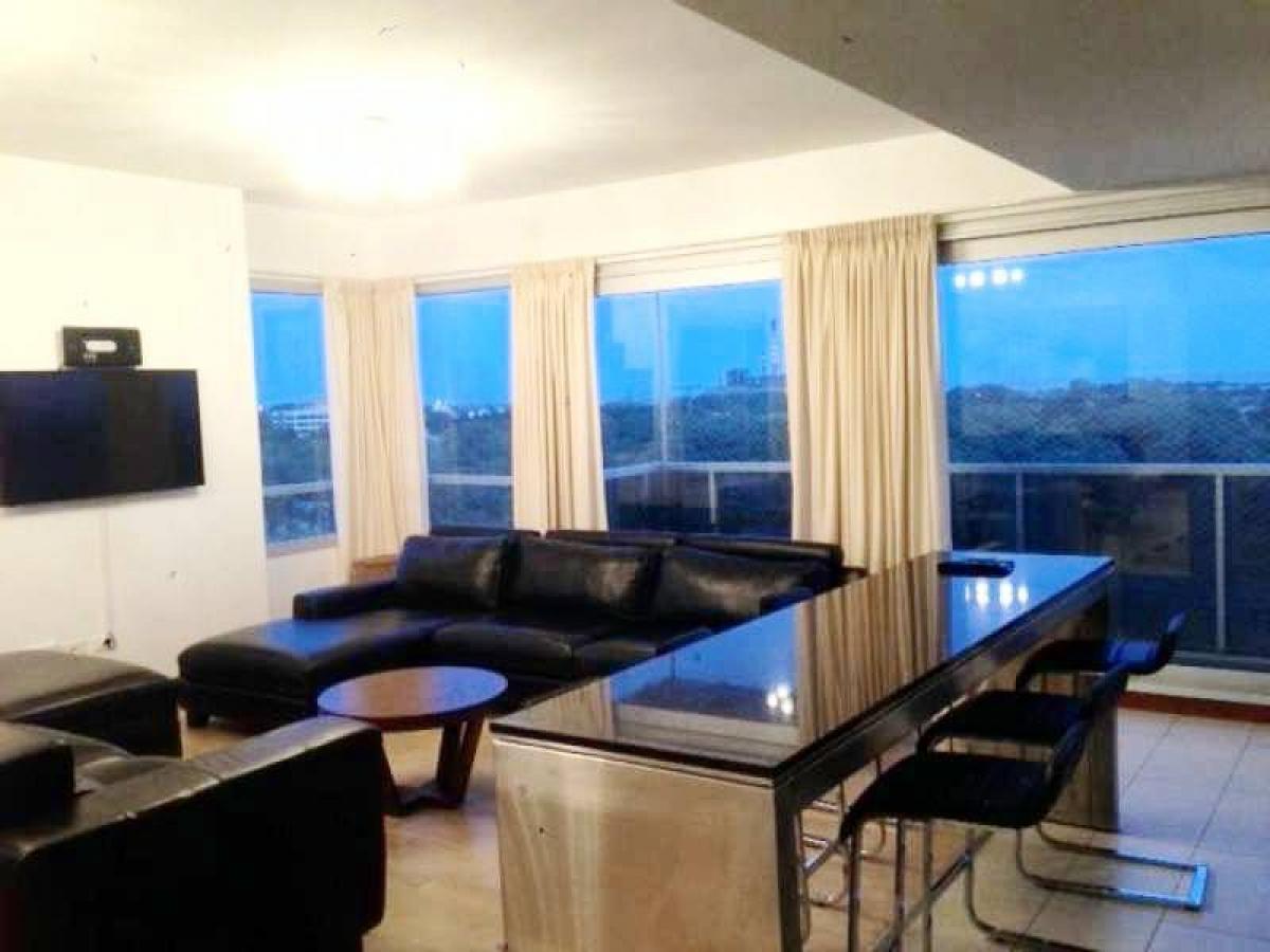 3 bedrooms Apartment in Buenos Aires, Argentina No. 102484