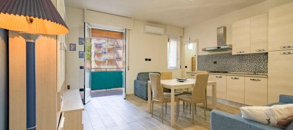 Apartamento de 2 dormitorios en Borghetto Santo Spirito, Italy No. 379720 8