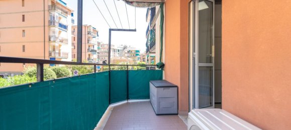 Apartamento de 2 dormitorios en Borghetto Santo Spirito, Italy No. 379720 22