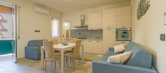 Apartamento de 2 dormitorios en Borghetto Santo Spirito, Italy No. 379720 4