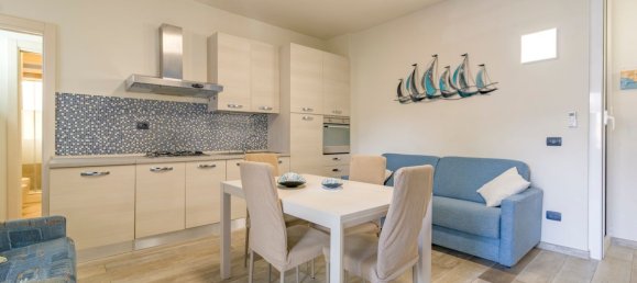Apartamento de 2 dormitorios en Borghetto Santo Spirito, Italy No. 379720 10