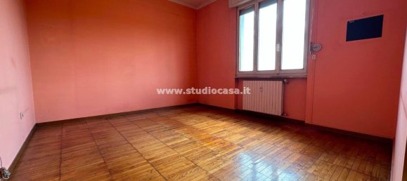 3 bedrooms Apartment in Crema, Italy No. 329771 7