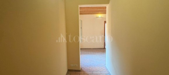 5 rooms Apartment in Carpi, Italy No. 373105 3