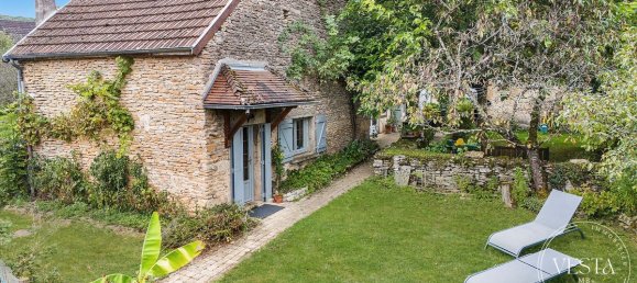 4 bedrooms House in Saint-Seine-l'Abbaye, France No. 197925 2