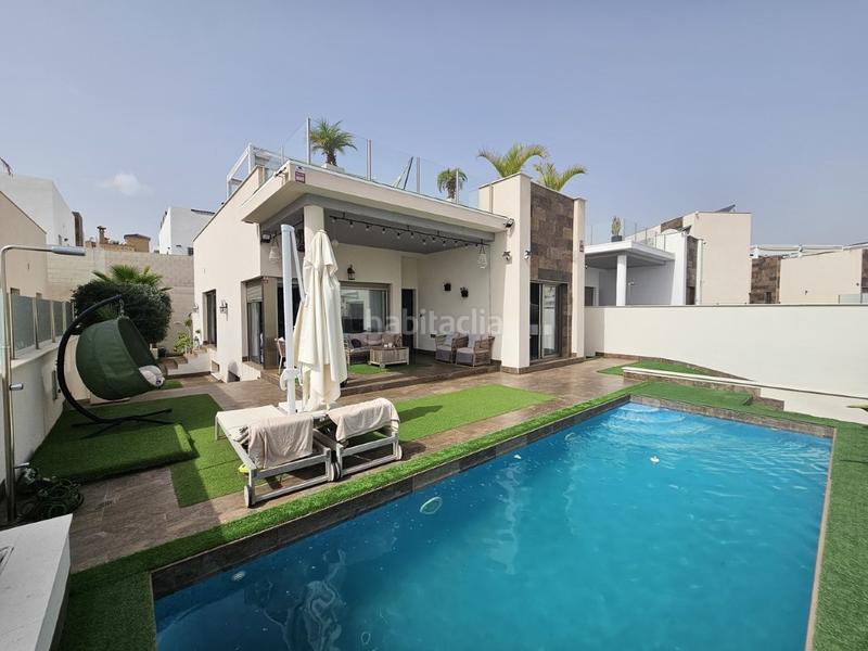 5 bedrooms Villa in Alicante, Spain No. 237062