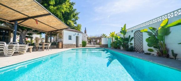 Villa de 4 dormitorios en San Fulgencio, Spain No. 202087 2