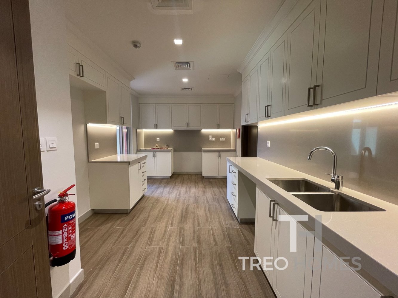 Hotel in Jebel Ali, UAE 900m², Nr. 28654