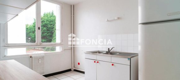 1 bedroom Apartment in Lorient, France No. 276006 4