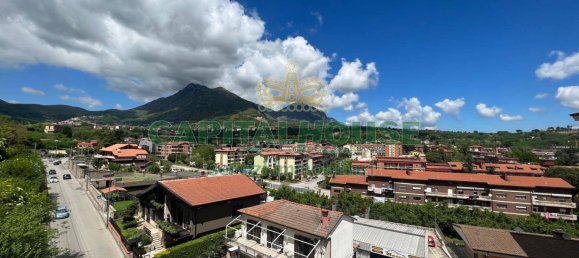 4 bedrooms Apartment in Avellino, Italy No. 24301 3