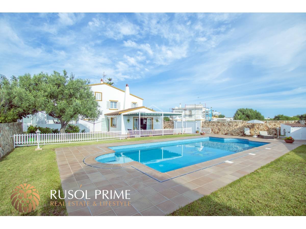 Villa de 3 dormitorios en Ciutadella De Menorca, Spain No. 5190