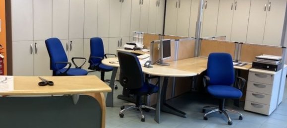 Bureau à La Spezia, Italy 170m² No. 158343 8