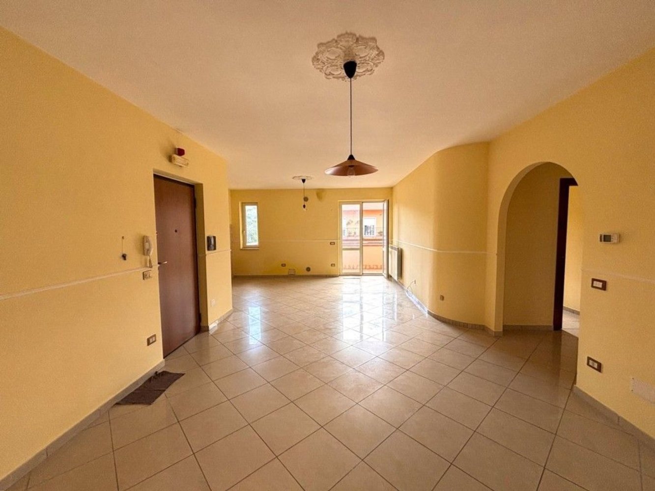 4غرفة شقة في Ariano Irpino, Italy رقم 259027