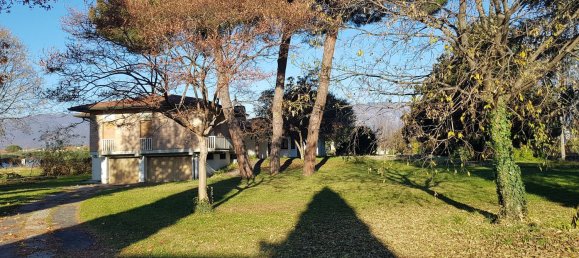 8 rooms Villa in Cassola, Italy No. 142160 5