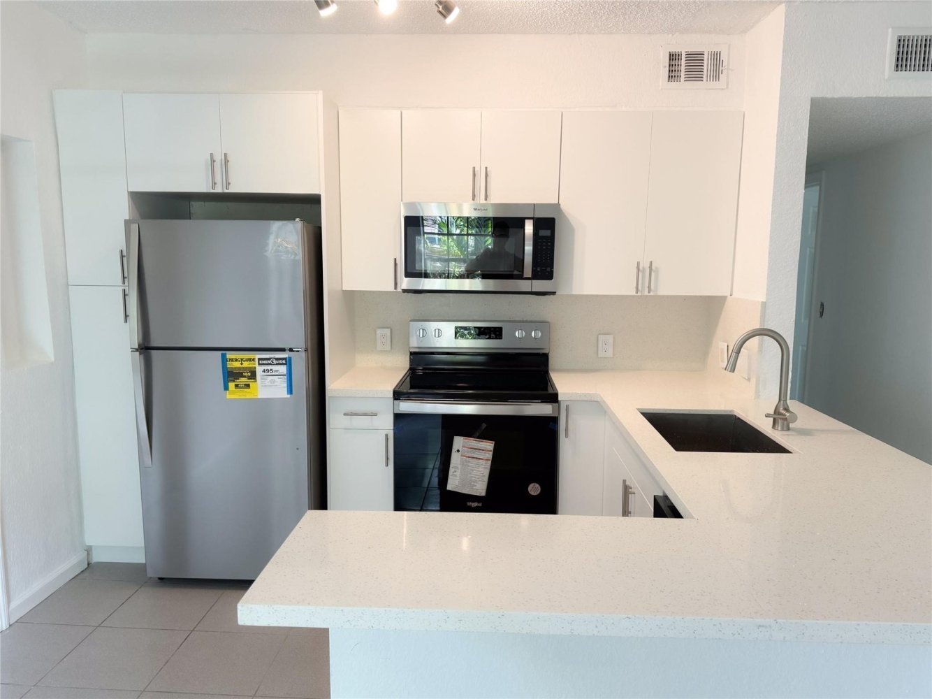 3 chambres villa à vendre à Miami, Miami-Dade, Florida, USA № 613554