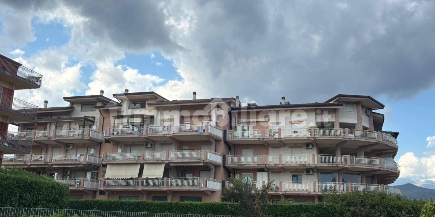 Квартира с 4 спальнями в Кассино, Италия № 328277