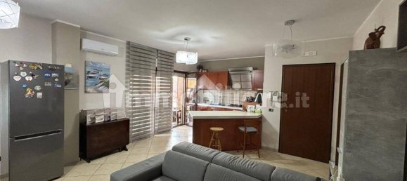 Квартира с 4 спальнями в Кассино, Италия № 328277 3