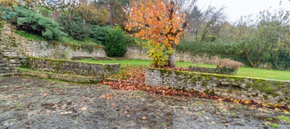 3 bedrooms House in Montbouy, France No. 56501 10