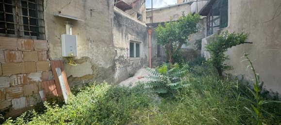 4 bedrooms Apartment in Naples, Italy No. 185903 20