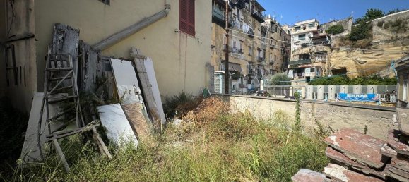 4 bedrooms Apartment in Naples, Italy No. 185903 16