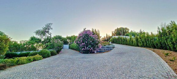 4 bedrooms Villa in Loule, Portugal No. 137983 15