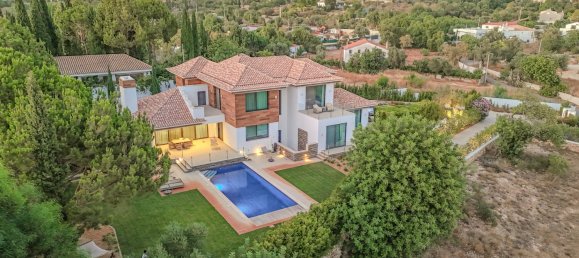 4 bedrooms Villa in Loule, Portugal No. 137983 2