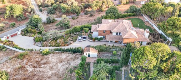 4 bedrooms Villa in Loule, Portugal No. 137983 6