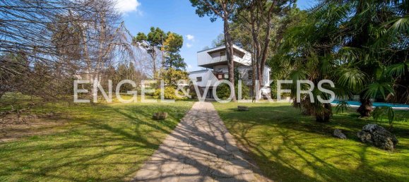 10-Zimmer Villa in Casorate Sempione, Italy, Nr. 283238 2