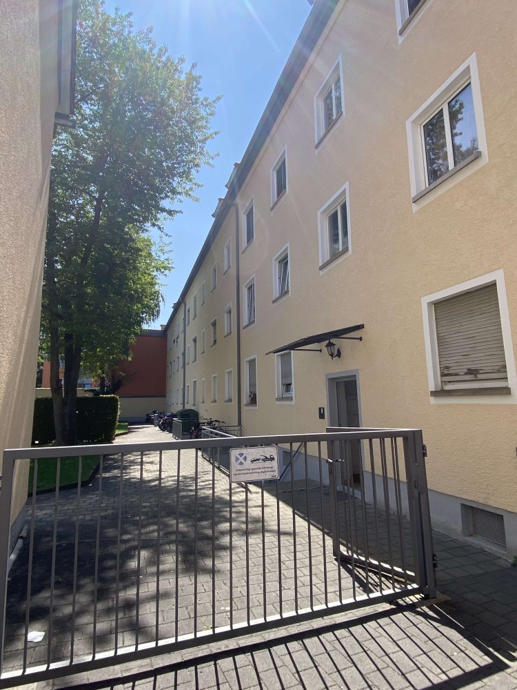 Apartamento de 6 dormitorios en Augsburg, Germany No. 276187