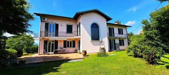 Вилла с 7 комнатами в Сесто Календе, Италия № 157423 4