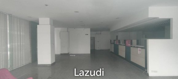 2095m² Commercial property in Bangkok, Thailand No. 25244 4