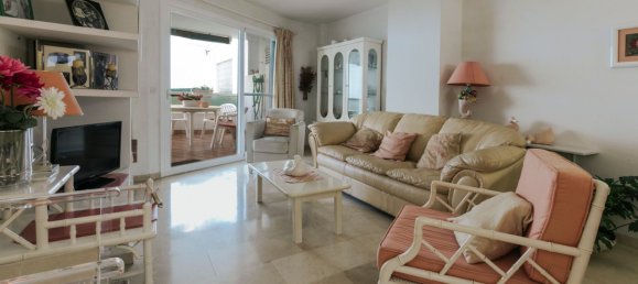 2 bedrooms Apartment in Estepona, Spain No. 149821 3