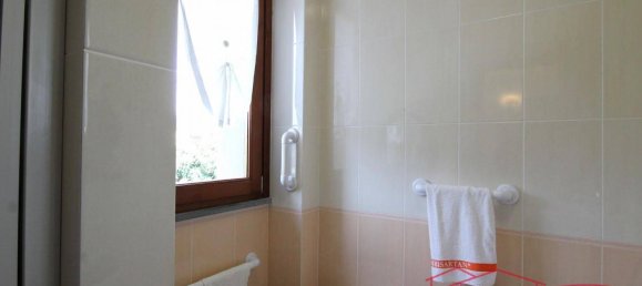 Villa de 2 dormitorios en Lucca, Italy No. 48012 22