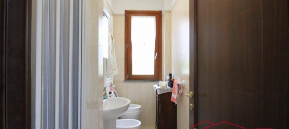 Villa de 2 dormitorios en Lucca, Italy No. 48012 14