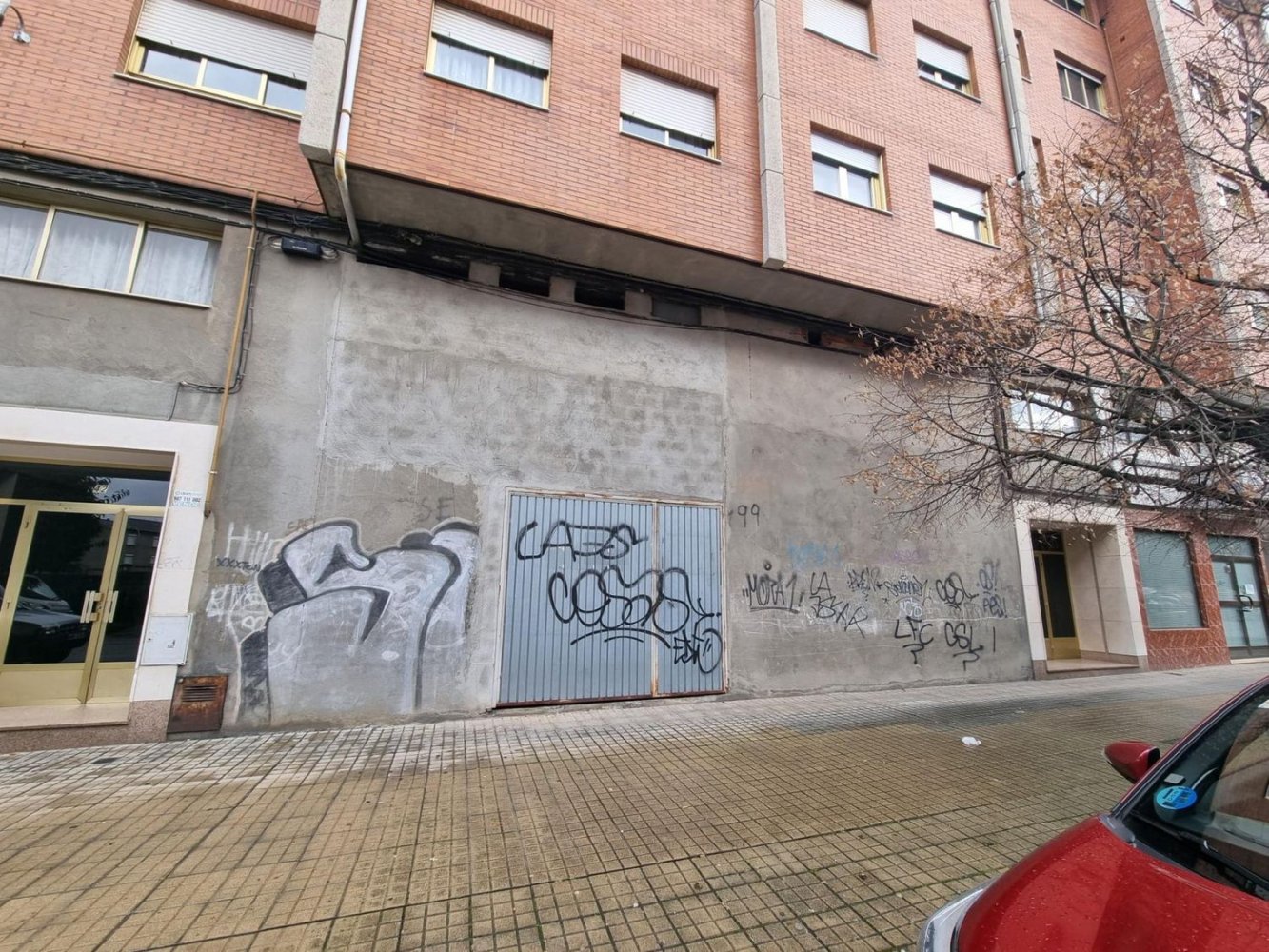 Propriété commerciale à Leon, Spain 314m² No. 32334