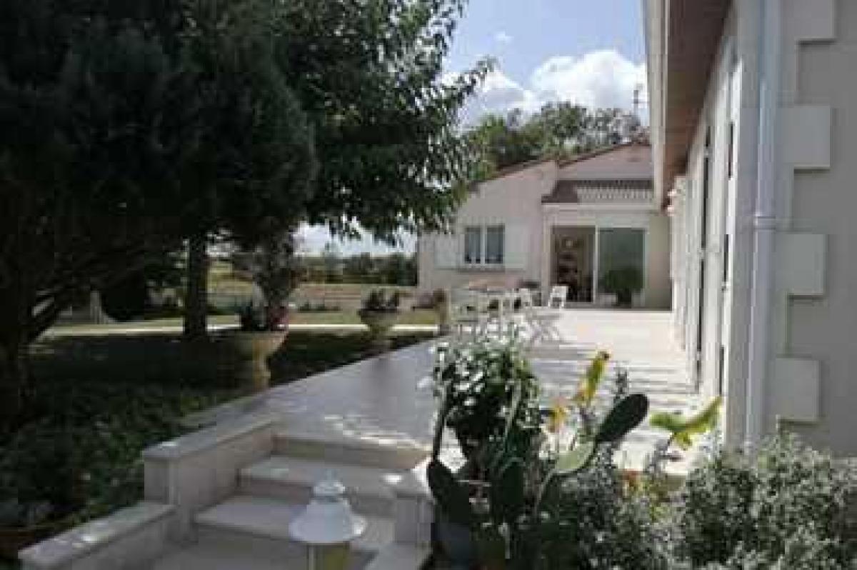 4 bedrooms House in Matha, France No. 27527