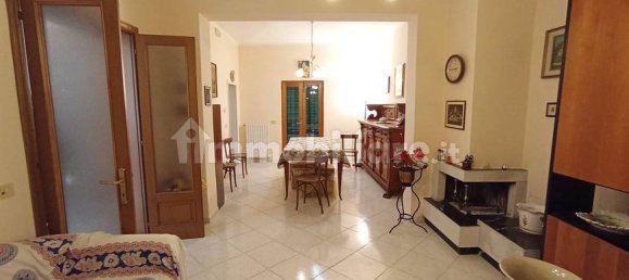 3 Schlafzimmer Haus in Foiano della Chiana, Italy, Nr. 225220 9