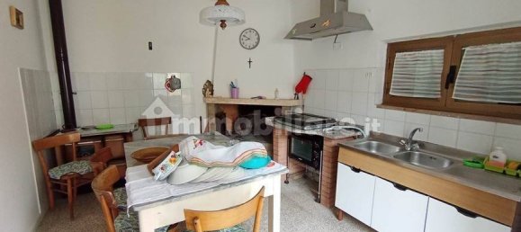 3 Schlafzimmer Haus in Foiano della Chiana, Italy, Nr. 225220 27