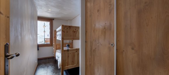 1 bedroom Apartment in Les Belleville, France No. 192 9