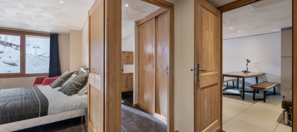 1 bedroom Apartment in Les Belleville, France No. 192 6