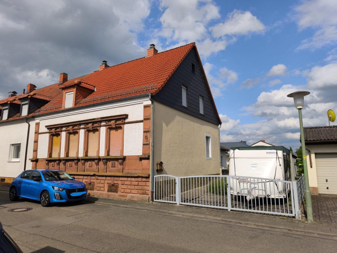 Таунхаус с 7 комнатами в Кайзерслаутерн, Германия № 247759