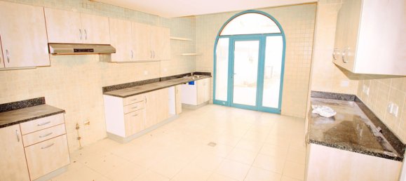 4 bedrooms Villa in Falcon City of Wonders, UAE No. 390 9