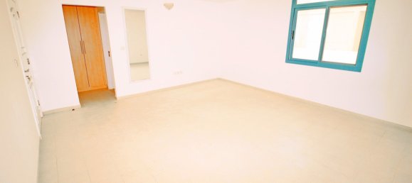 4 bedrooms Villa in Falcon City of Wonders, UAE No. 390 13