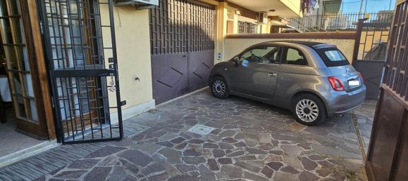 6 rooms House in Guidonia Montecelio, Italy No. 195317 11