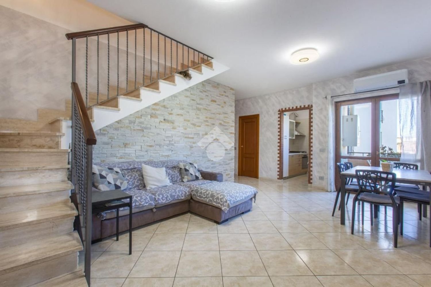 3 Schlafzimmer Wohnung in Fonte Nuova, Italy, Nr. 391174