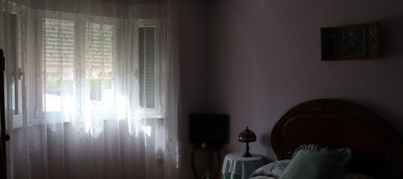 Adosado de 4 dormitorios en León, Spain No. 162227 8